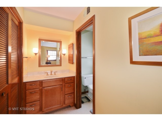1424 S Main St, Wheaton, IL 60189 photo 18