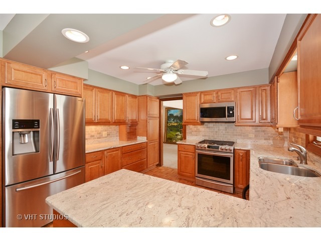 1424 S Main St, Wheaton, IL 60189 photo 6