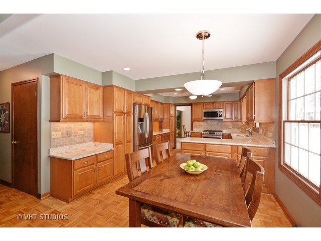 1424 S Main St, Wheaton, IL 60189 photo 7