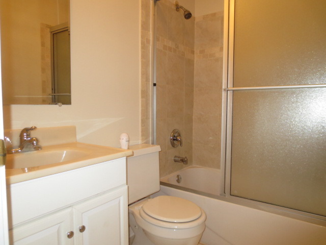 690 Brighton Pl #13A, Wheeling, IL 60090 photo 14