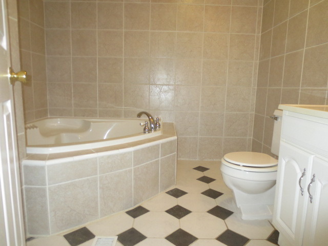 690 Brighton Pl #13A, Wheeling, IL 60090 photo 12