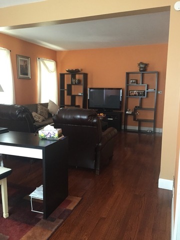 905 Greenview Ave, Des Plaines, IL 60016 photo 6