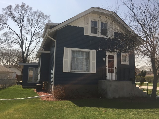 905 Greenview Ave, Des Plaines, IL 60016 photo 2