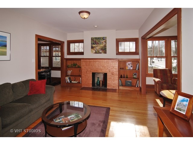 357 Nuttall Rd, Riverside, IL 60546 photo 3