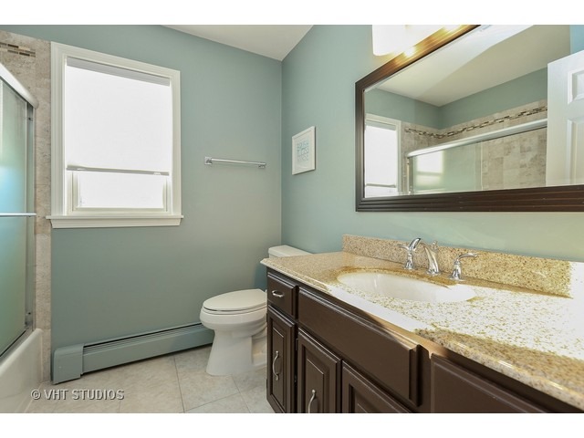 237 Valley Rd, Cary, IL 60013 photo 12