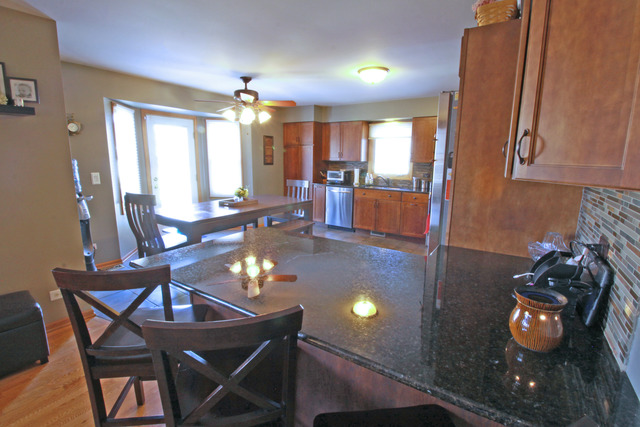 578 Boardman Cir, Bolingbrook, IL 60440 photo 4
