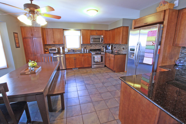 578 Boardman Cir, Bolingbrook, IL 60440 photo 3