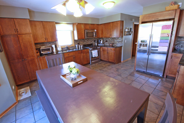 578 Boardman Cir, Bolingbrook, IL 60440 photo 2