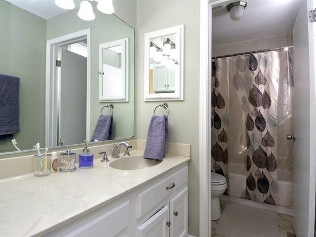 4645 Brigantine Ln, Hoffman Estates, IL 60192 photo 9