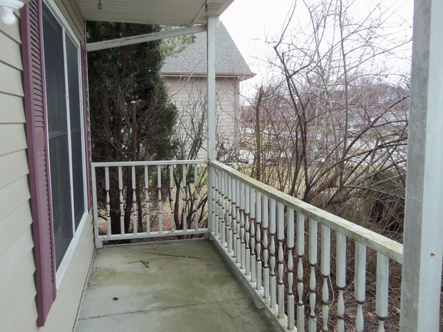 13801 S Quail Run Dr, Plainfield, IL 60544 photo 2