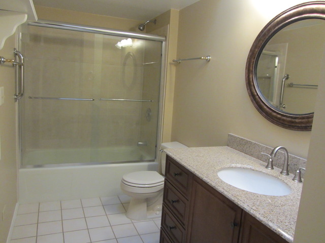 1250 Hassell Rd, Hoffman Estates, IL 60169 photo 11