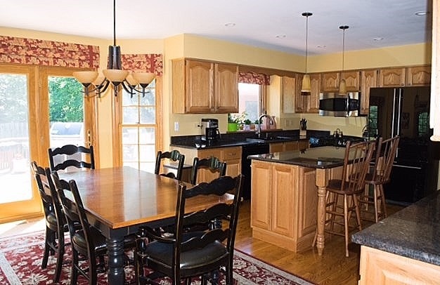 1 N181 Redwing Dr, Carol Stream, IL 60188 photo 5