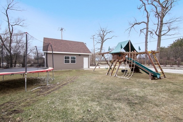 748 Elmgate Dr, Glenview, IL 60025 photo 16