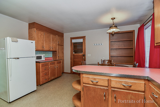27 Baseline Rd, Oswego, IL 60543 photo 8