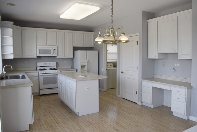 4760 Whitehall Ct, Algonquin, IL 60102 photo 8