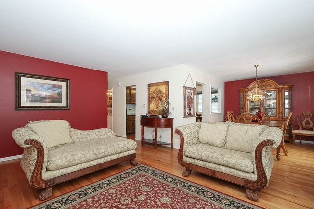 4123 N Firestone Ct, Hoffman Estates, IL 60192 photo 7
