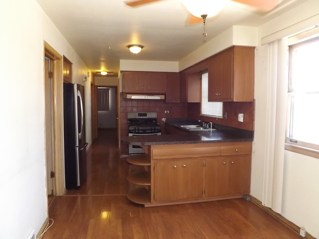 1101 E 93rd St, Chicago, IL 60619 photo 17