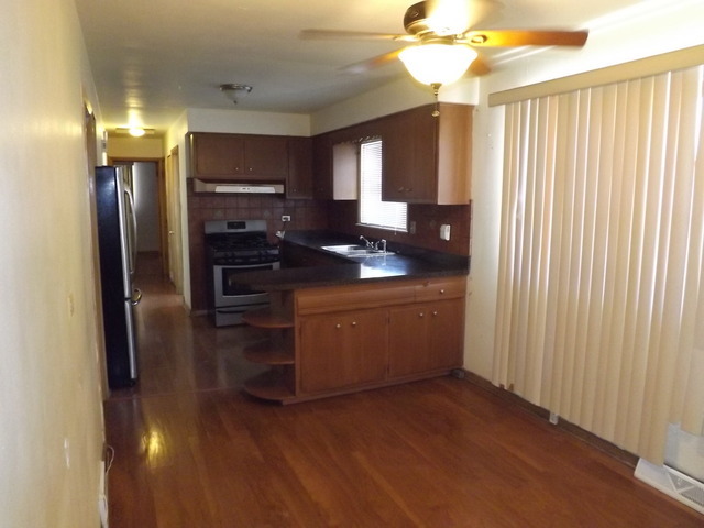 1101 E 93rd St, Chicago, IL 60619 photo 15