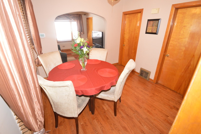 3519 N Oleander Ave, Chicago, IL 60634 photo 4