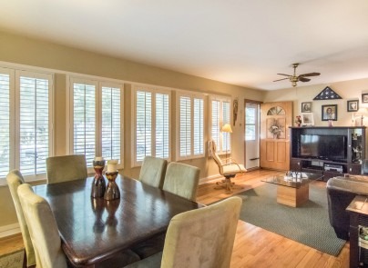 2003 Cedar St, Des Plaines, IL 60018 photo 2