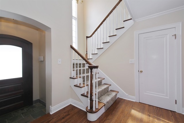 800 Hudson Rd, Glenview, IL 60025 photo 2
