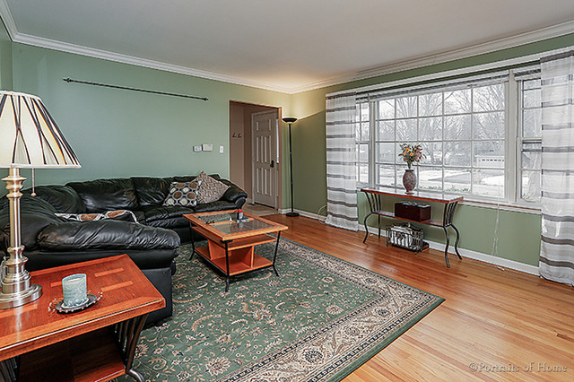 2 S373 Seneca Dr, Wheaton, IL 60189 photo 6