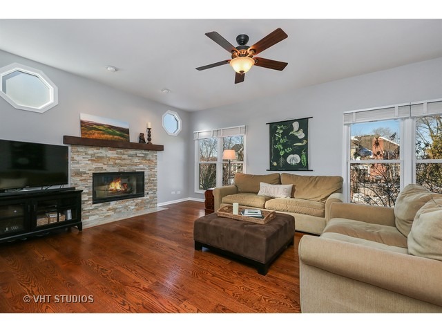 1936 Darling St, Wheaton, IL 60187 photo 9