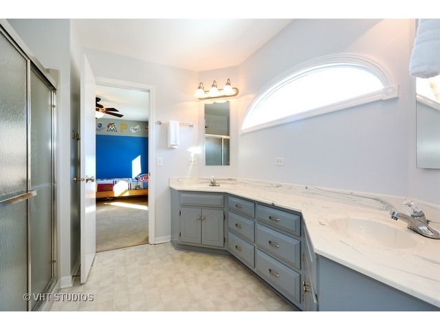 1936 Darling St, Wheaton, IL 60187 photo 17
