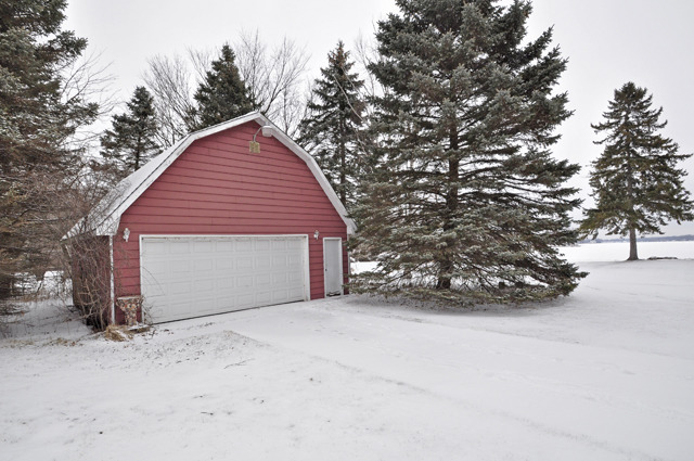 3910 Pitzen Rd, Mchenry, IL 60051 photo 4