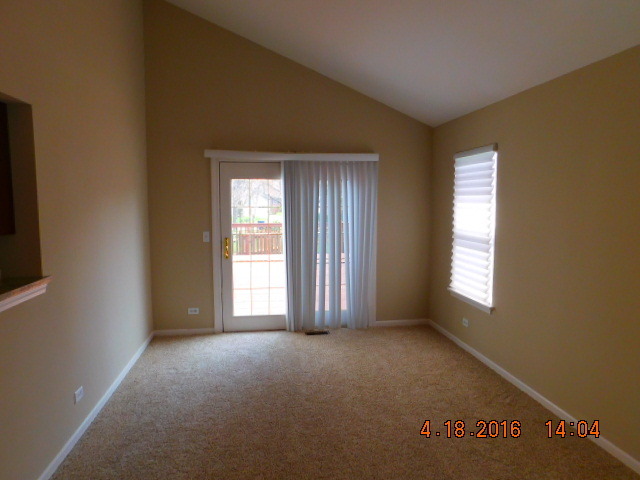 1085 N Elma Ave, Elgin, IL 60120 photo 23