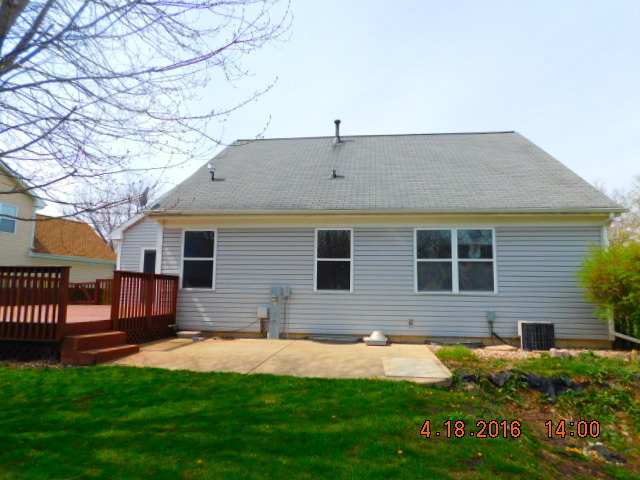 1085 N Elma Ave, Elgin, IL 60120 photo 3