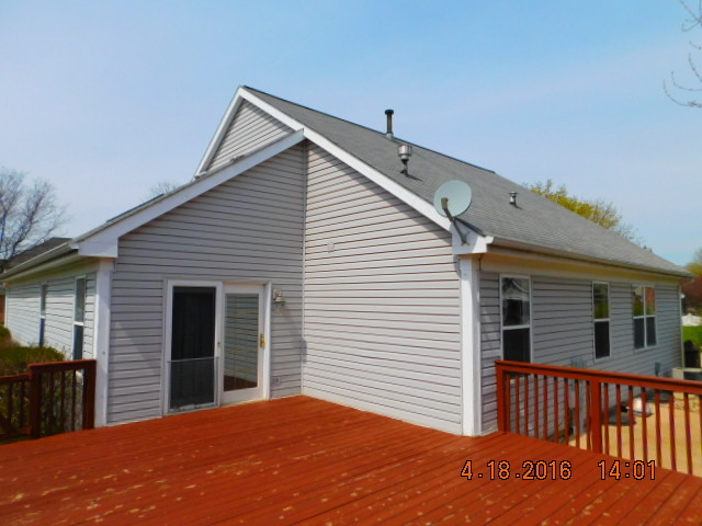 1085 N Elma Ave, Elgin, IL 60120 photo 4