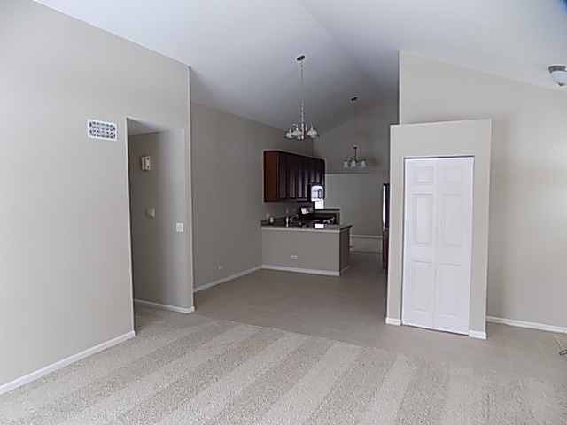 1085 N Elma Ave, Elgin, IL 60120 photo 6