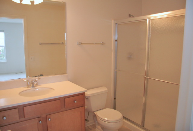 310 Broadmoor Ln, Bartlett, IL 60103 photo 12