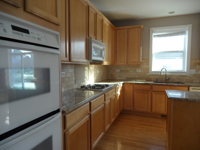 13541 Meadow Ln, Plainfield, IL 60544 photo 3