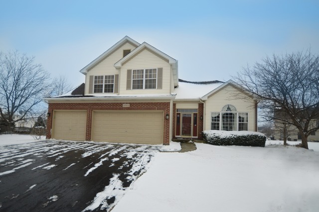 5004 Doral Ct, Plainfield, IL 60586 photo 1