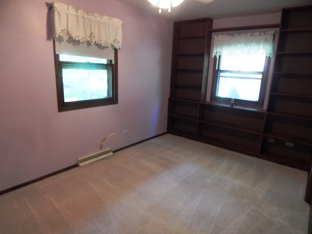 39 W620 Bowes Rd, Elgin, IL 60124 photo 8
