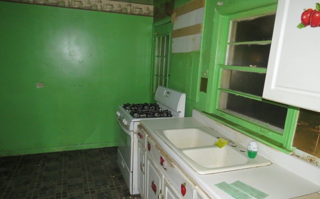 2318 Wright Ave, North Chicago, IL 60064 photo 6