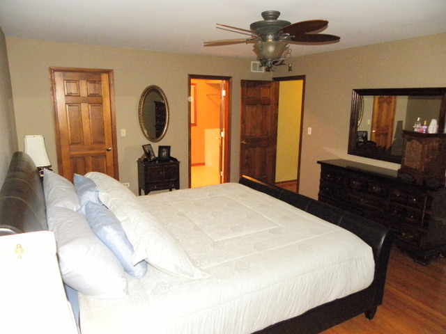 634 Stuart Dr, Carol Stream, IL 60188 photo 7