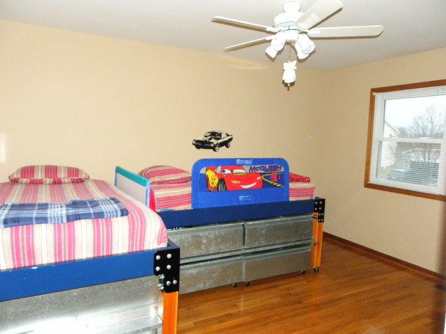 634 Stuart Dr, Carol Stream, IL 60188 photo 9