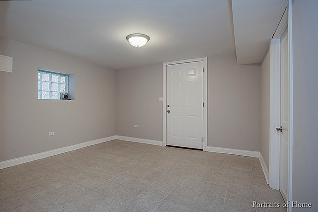 4426 N Menard Ave, Chicago, IL 60630 photo 20