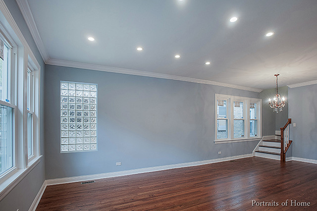 4426 N Menard Ave, Chicago, IL 60630 photo 2