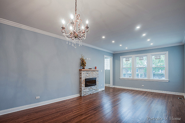 4426 N Menard Ave, Chicago, IL 60630 photo 3