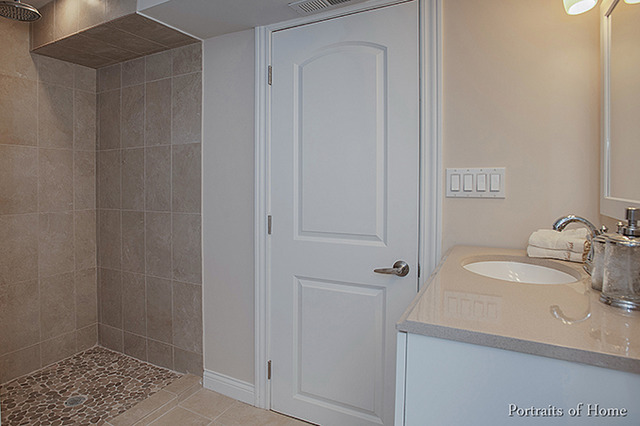 4426 N Menard Ave, Chicago, IL 60630 photo 16