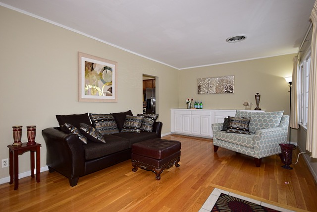 209 Plainfield Rd, Darien, IL 60561 photo 4