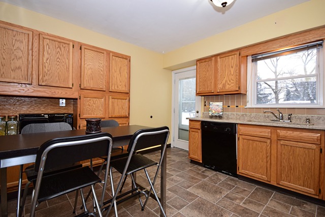 209 Plainfield Rd, Darien, IL 60561 photo 7