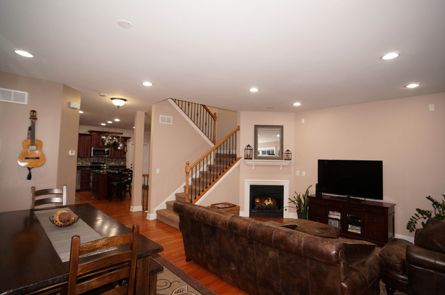 175 Partridge Ln, Bartlett, IL 60103 photo 6