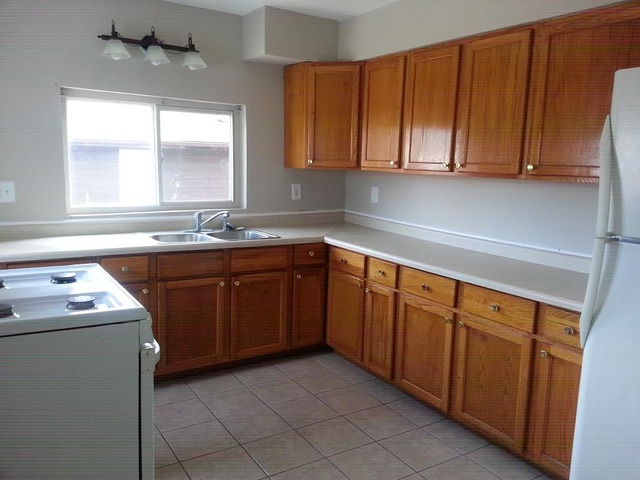 1222 2nd Ave, Aurora, IL 60505 photo 2