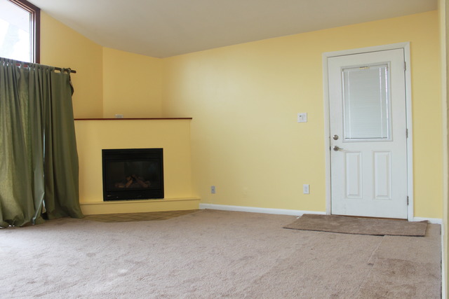 297 Edgewood Dr, Wheeling, IL 60090 photo 5