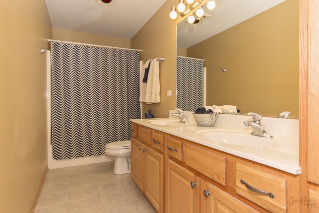 701 Ridgeway Trl, Mchenry, IL 60050 photo 17